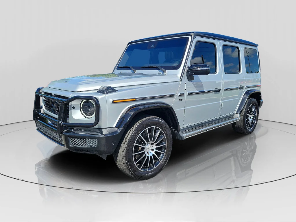 Used 2021 Blue Mercedes-Benz G 550 image 3