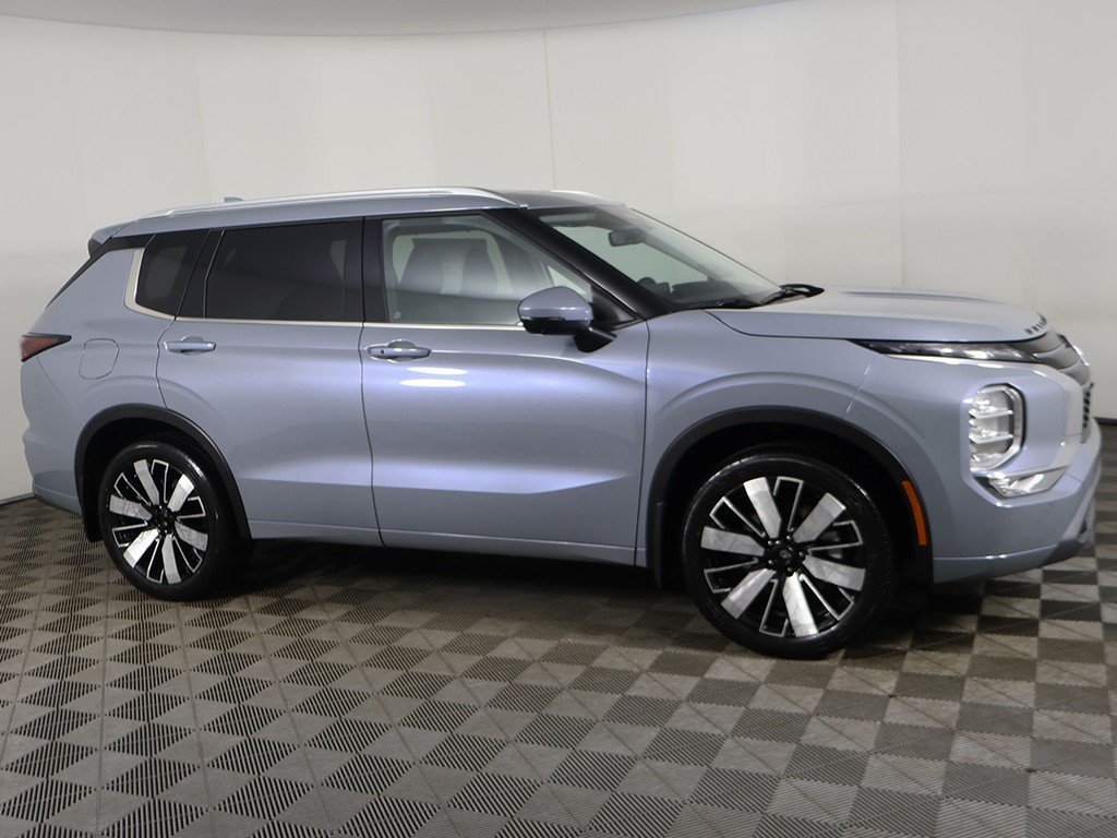2026 Mitsubishi Outlander SEL - Photo 23