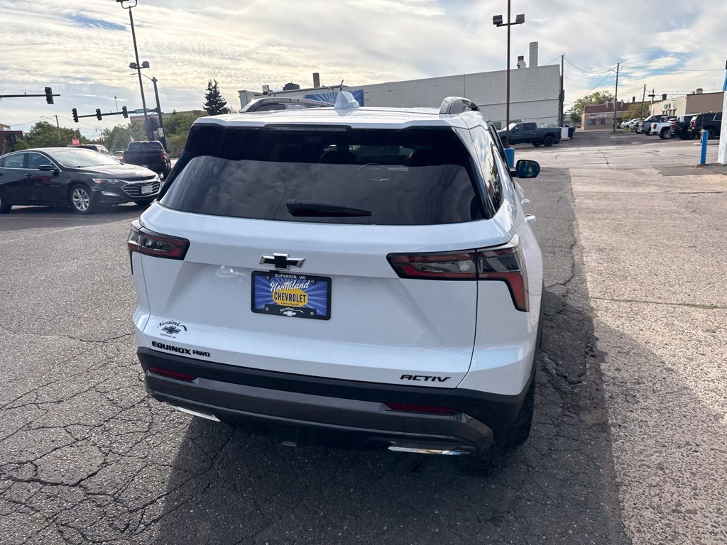 New 2027 Polar White Tricoat Chevrolet ACTIV image 12