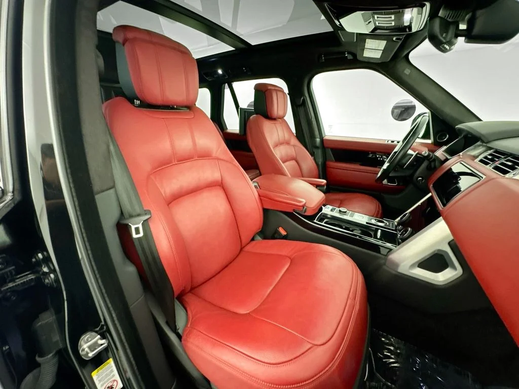 Certified Used 2022 Black Land Rover Autobiography image 30