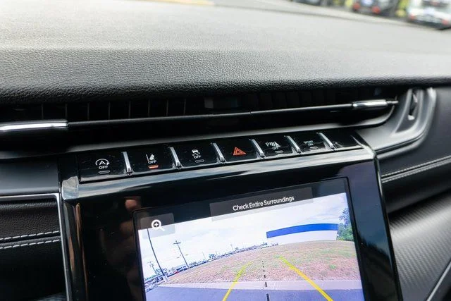 Used 2025 Gray Jeep Altitude X image 23