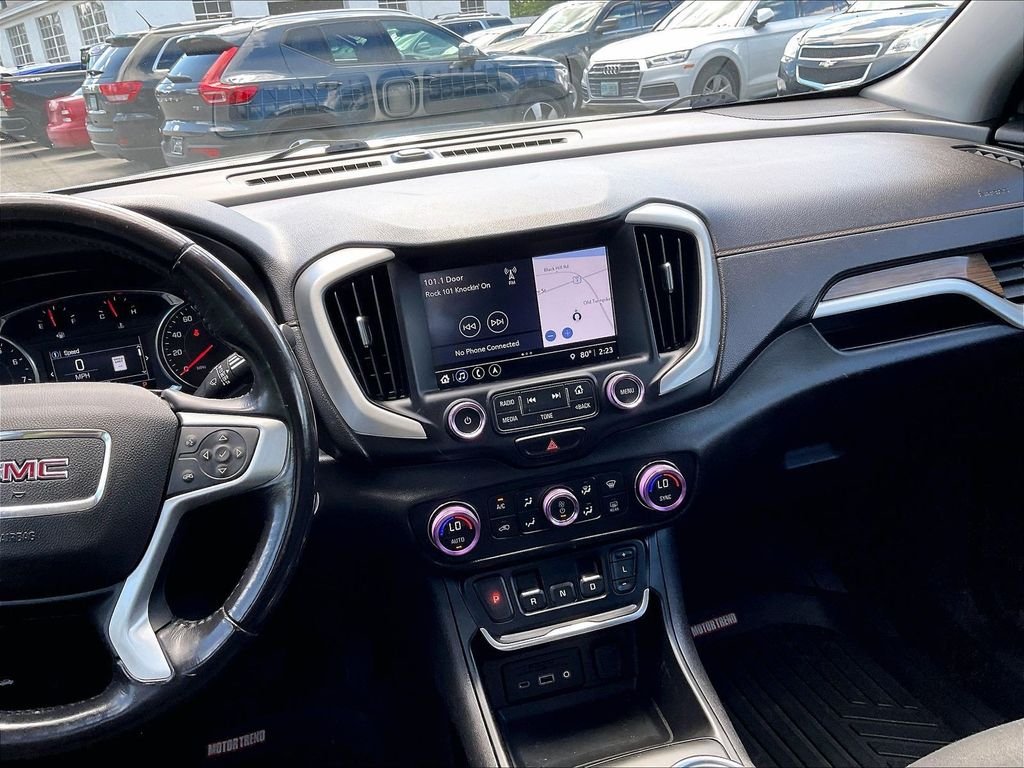Used 2018 Gray GMC SLE image 18