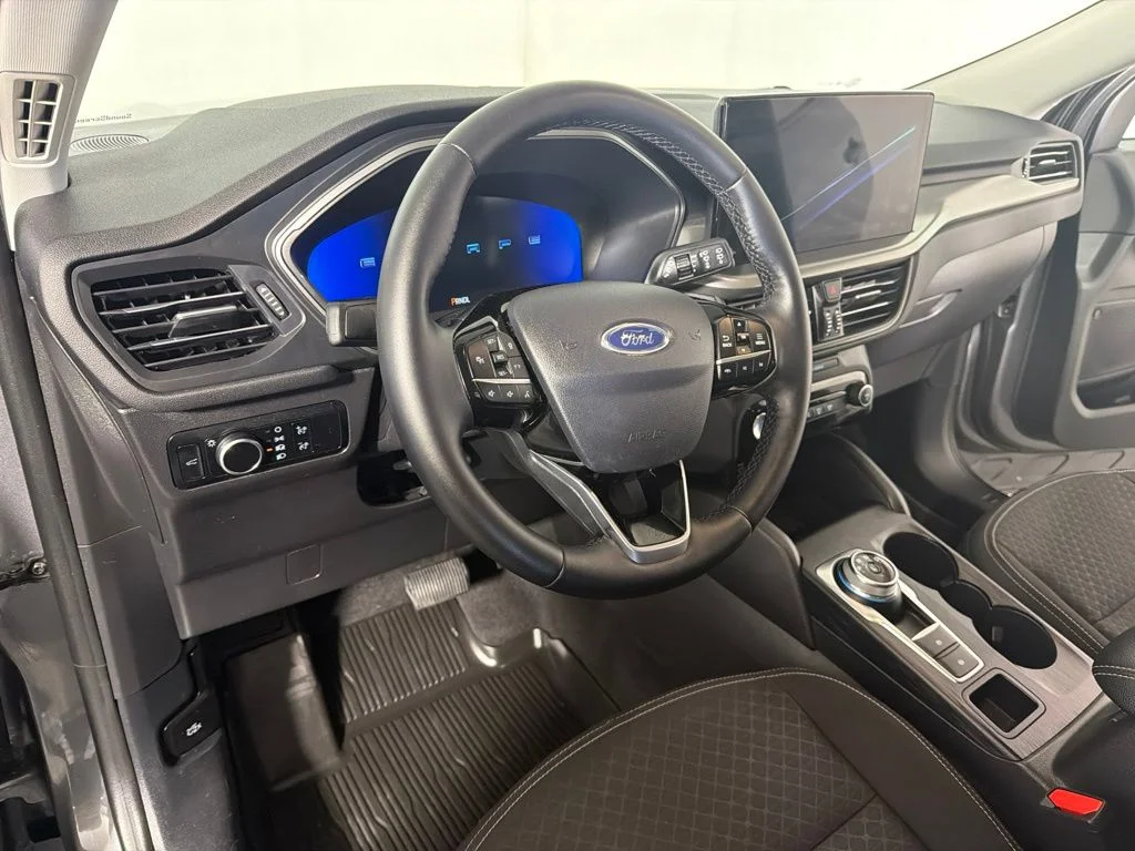 Used 2024 Gray Ford Active image 8