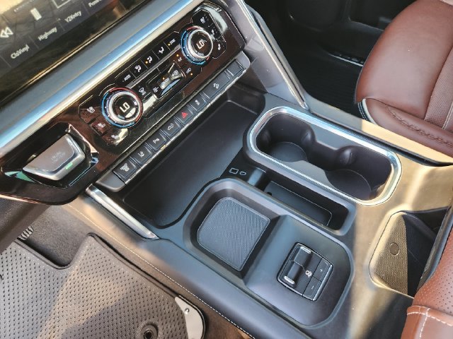 2026 GMC Sierra 3500HD Denali Ultimate - Photo 19
