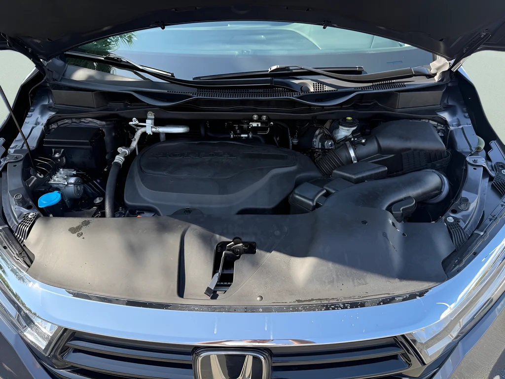Certified Used 2022 Modern Steel Metallic Honda Elite image 44