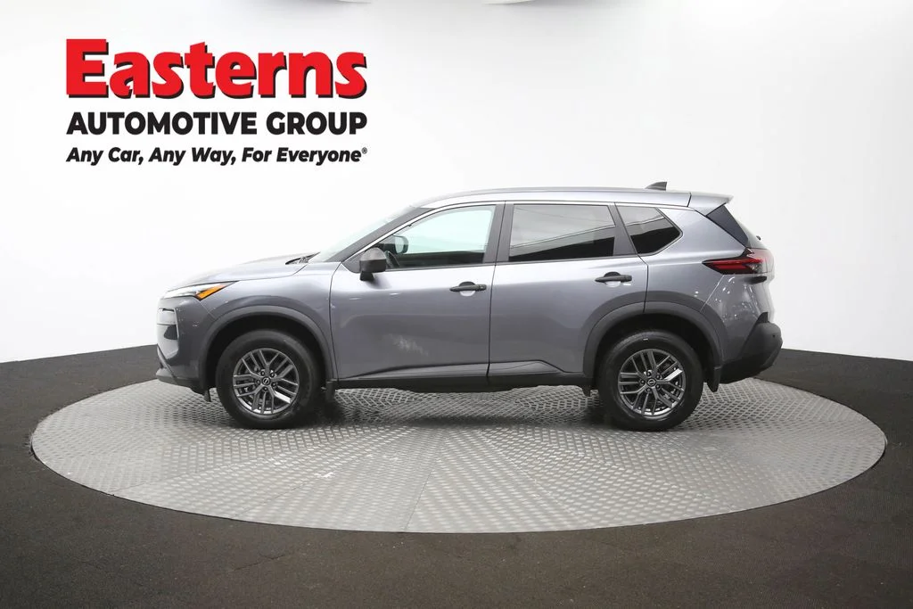 Used 2023 Gray Nissan S image 60