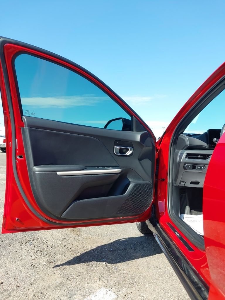 Used 2025 Red Kia GT-Line image 5