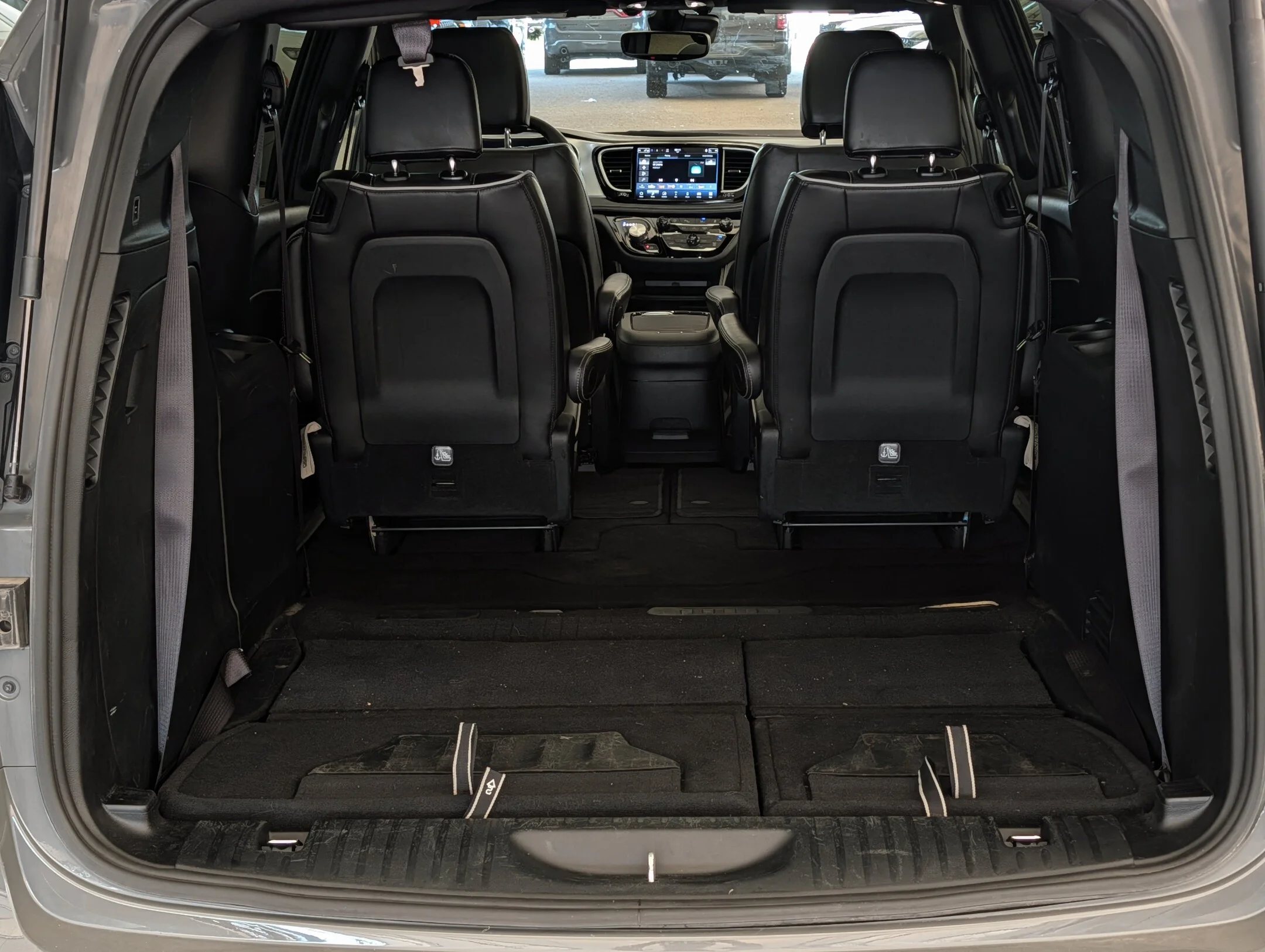 Used 2025 Grey Chrysler Limited - - FWD - Nappa Leather - Full Sunroof - Blind Spot & More! image 30