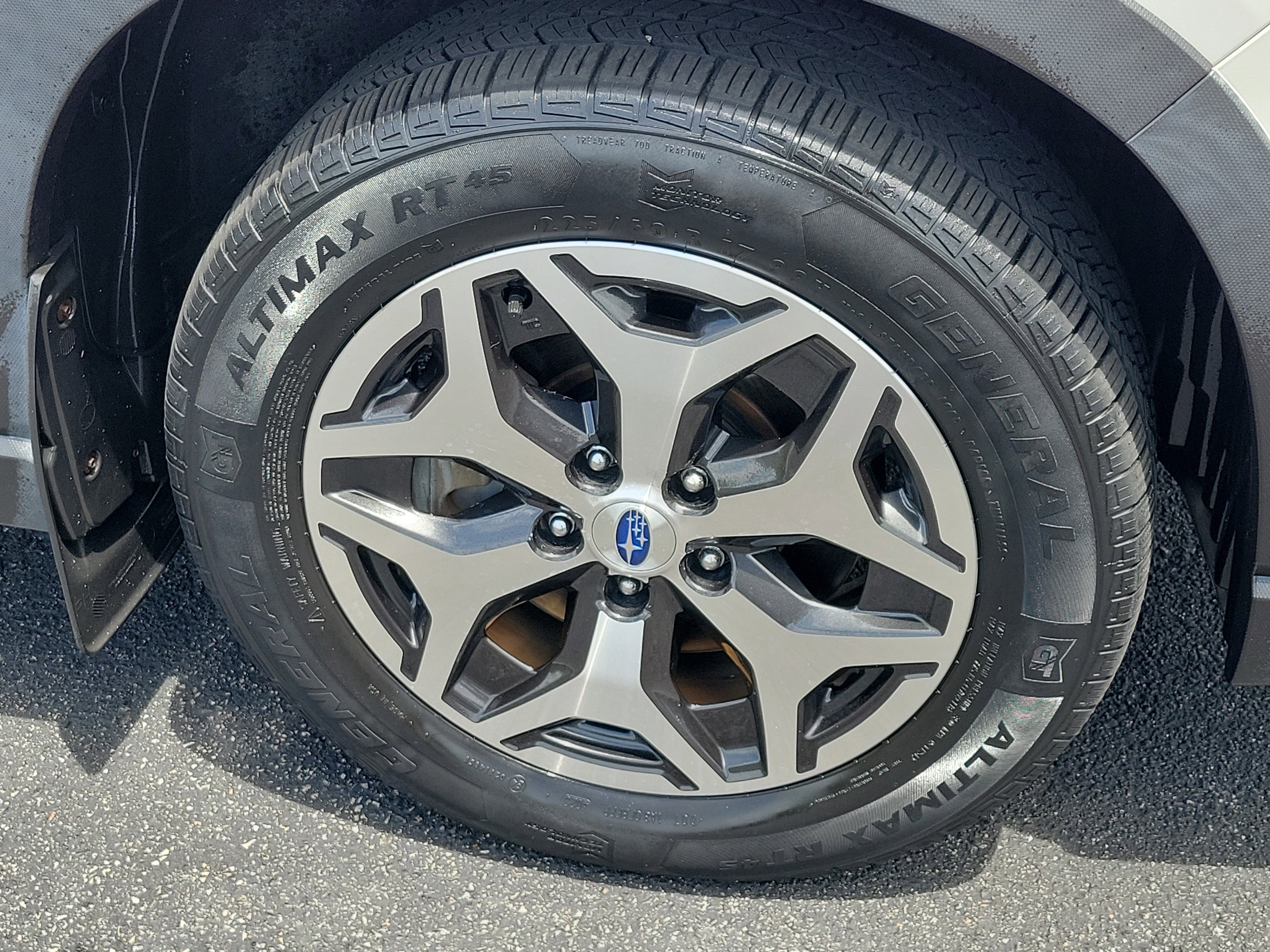 Used 2020 Crystal White Pearl Subaru Premium image 7