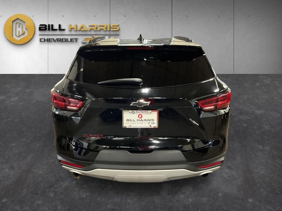 Used 2023 Black Chevrolet LT image 11