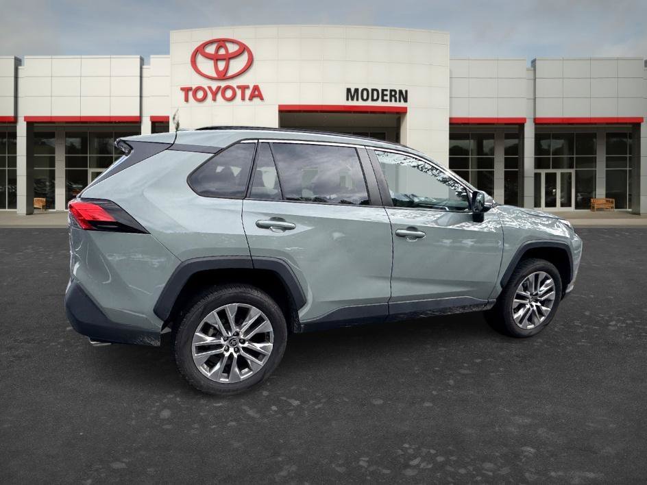 Certified Used 2022 Lunar Toyota XLE Premium image 12
