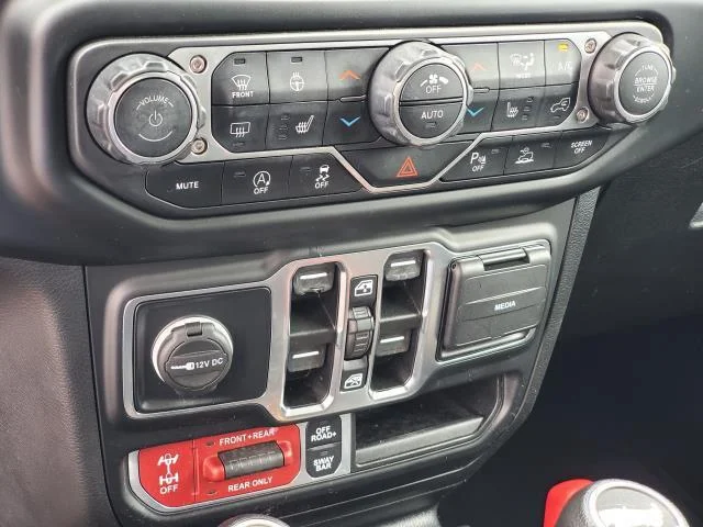 Used 2022 Black Clearcoat Jeep Unlimited Rubicon image 16