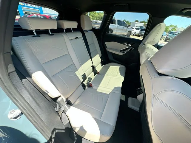 Used 2023 Green BMW xDrive28i image 30