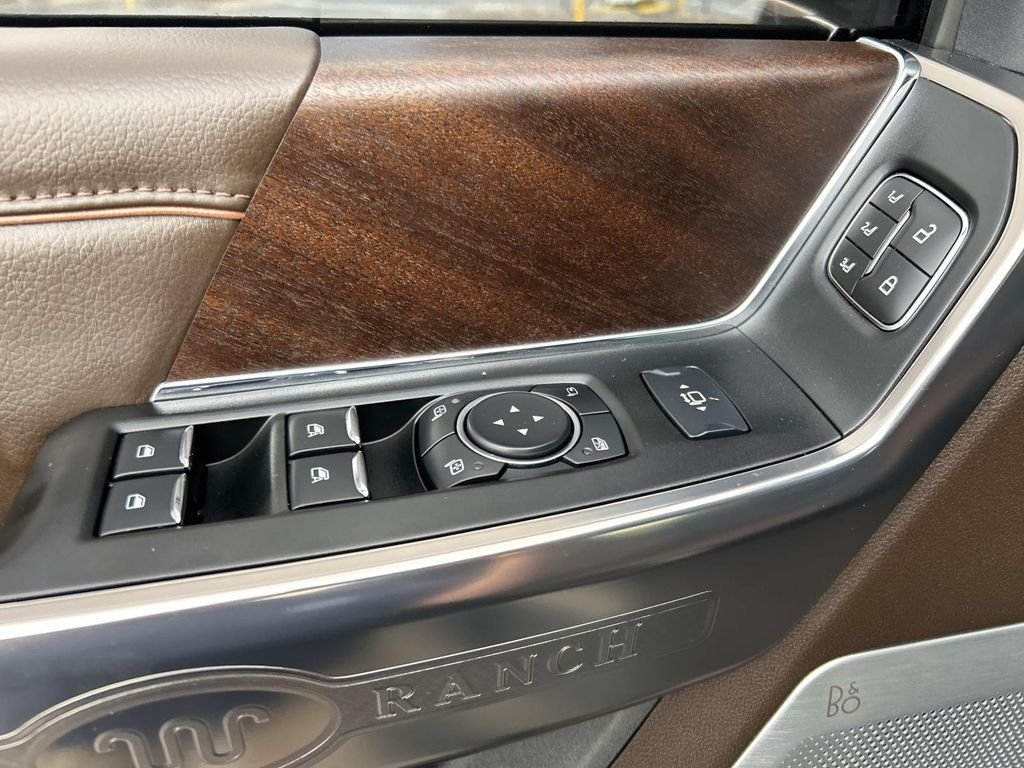 Certified Used 2024 Agate Black Metallic Ford King Ranch image 26