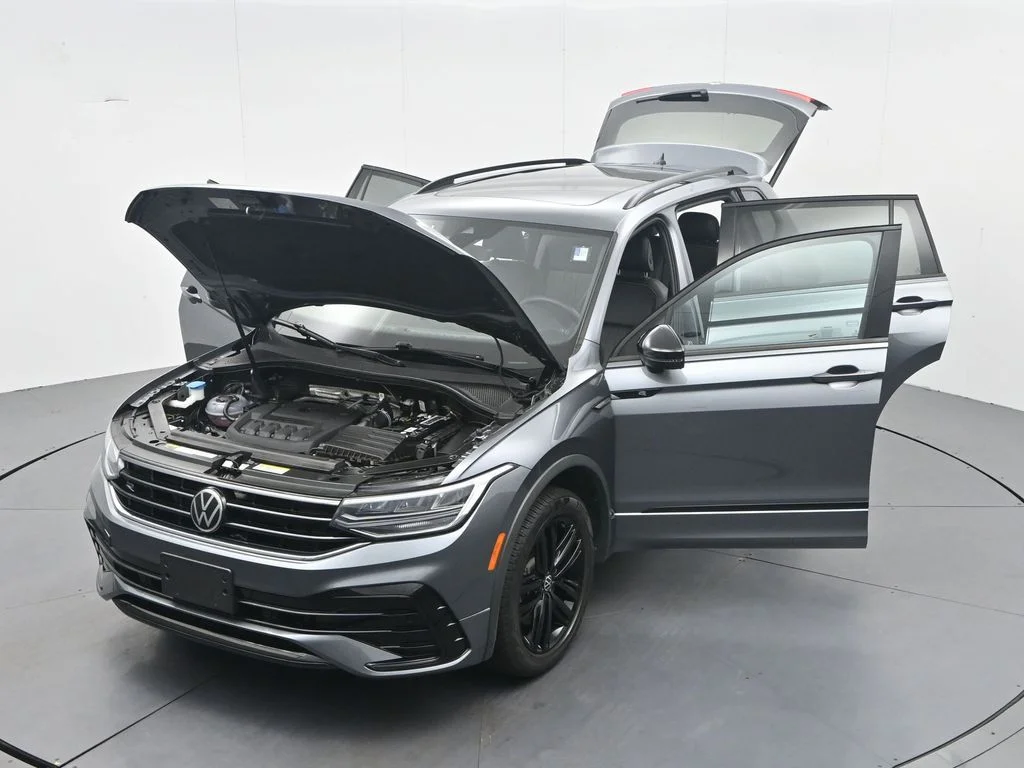 Used 2022 Gray Volkswagen 2.0T SE R-Line Black image 46