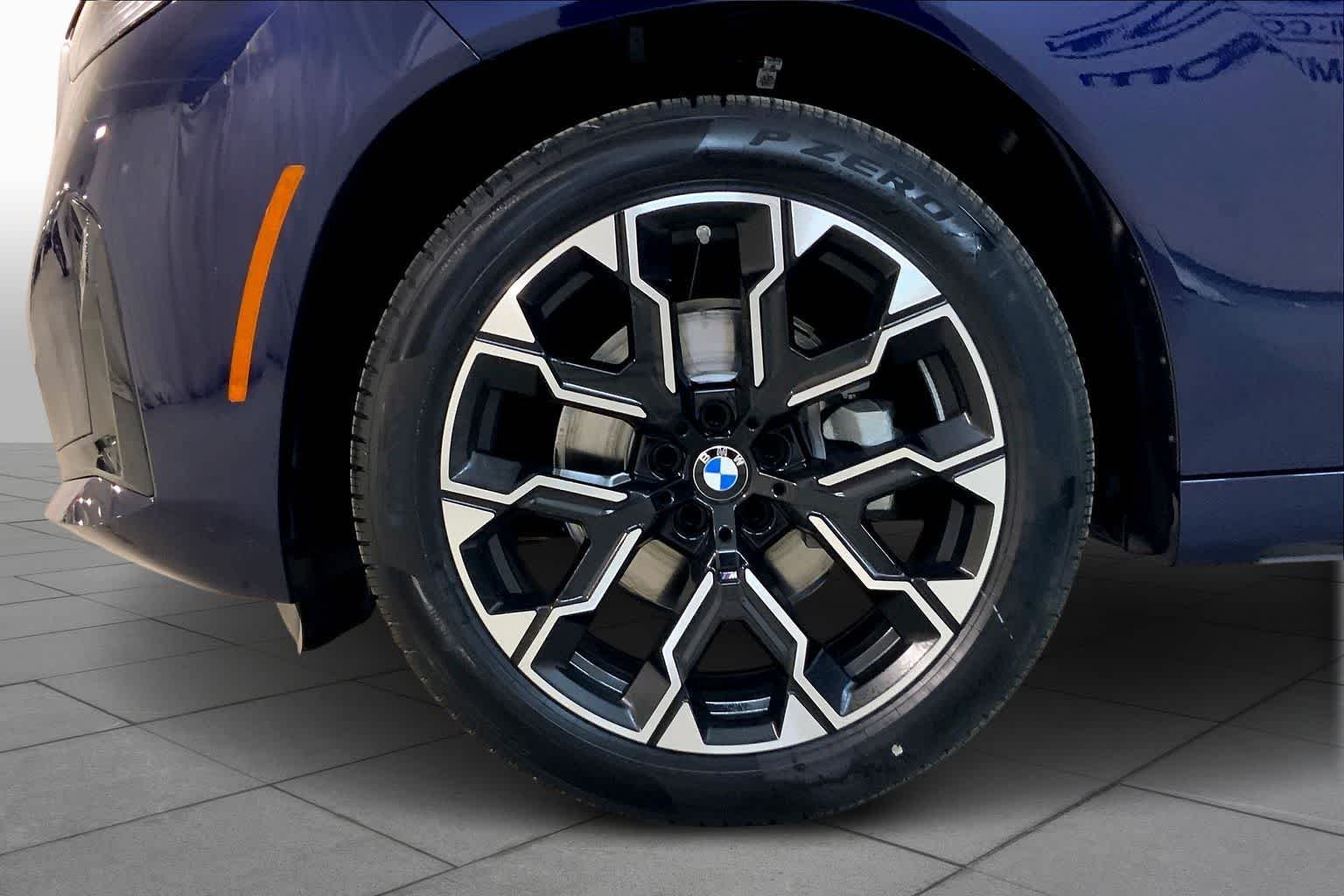 New 2026 Tanzanite Blue II Metallic BMW 30 xDrive image 11