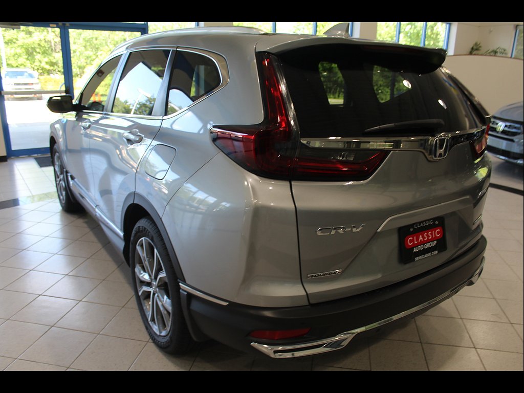 Used 2020 Lunar Silver Metallic Honda Touring image 7