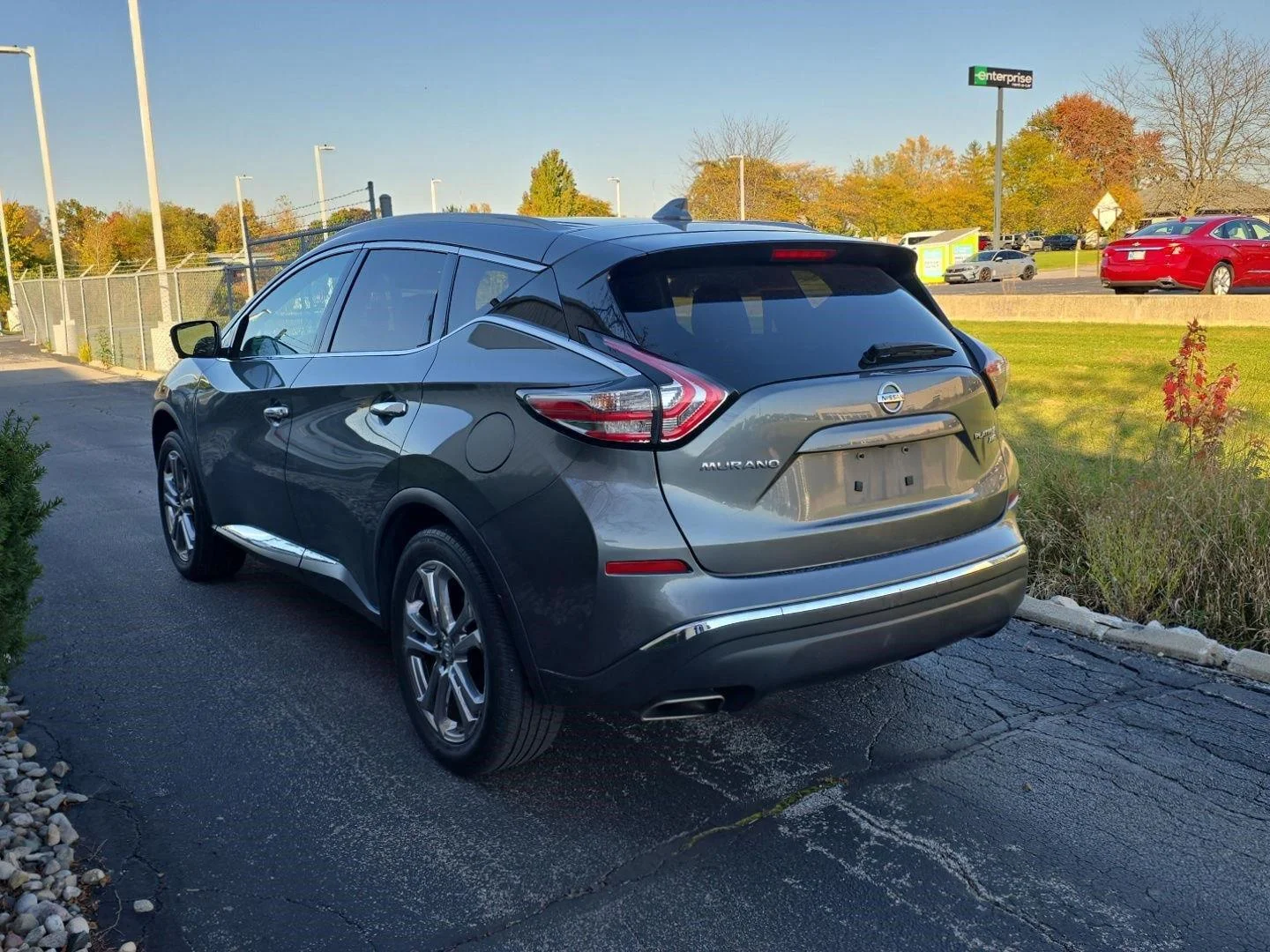 Used 2018 Gun Metallic Nissan Platinum image 7