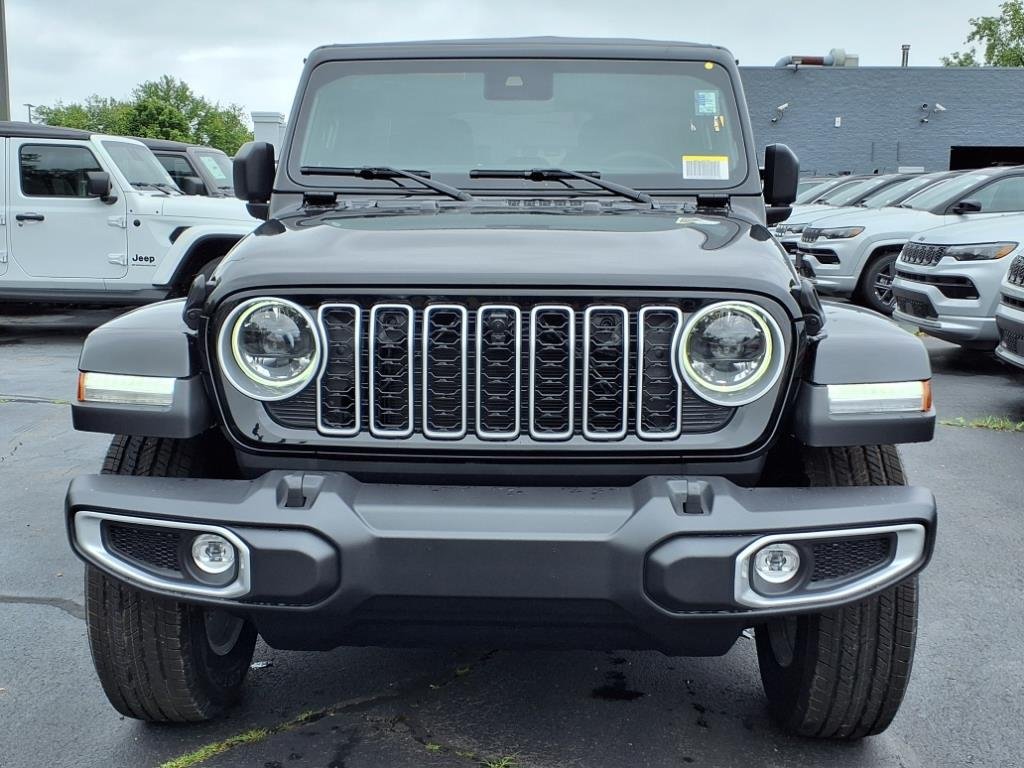 2025 Jeep Wrangler 4-Door Sahara - Photo 6