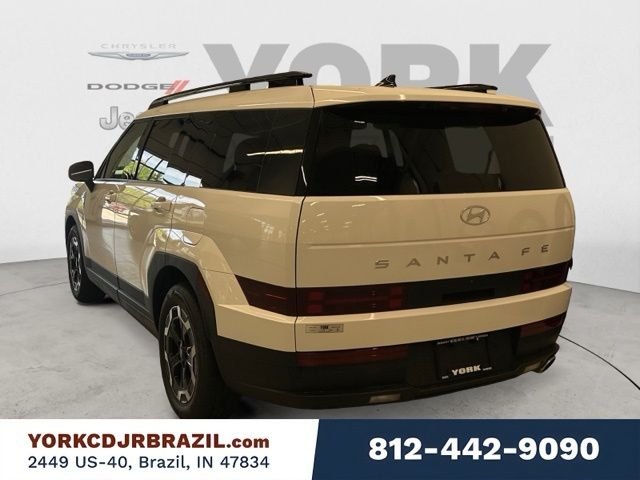 Used 2025 White Hyundai SEL image 3