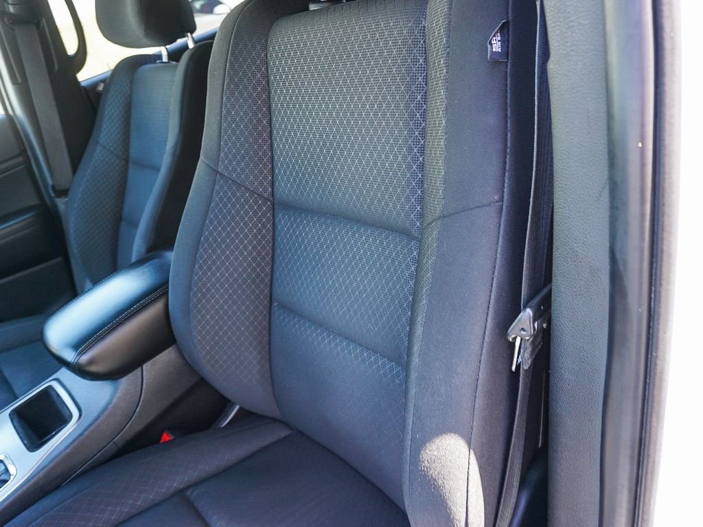 Used 2019 White Jeep Laredo E image 21