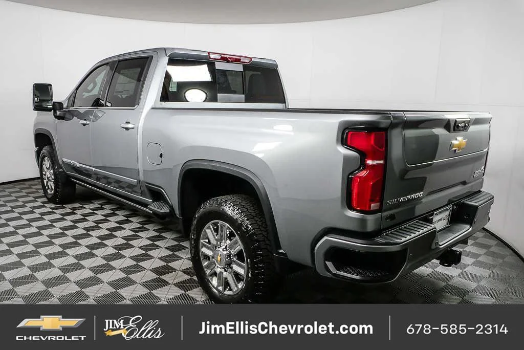 New 2026 Sterling Gray Metallic Chevrolet High Country image 29