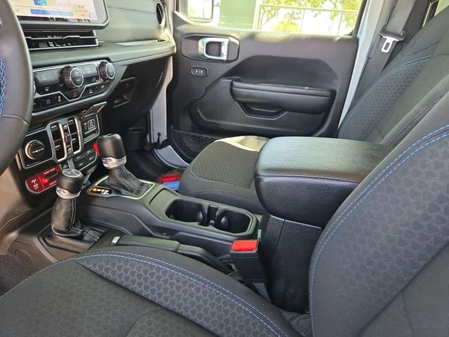 Used 2024 Silver Jeep Rubicon 4xe image 15