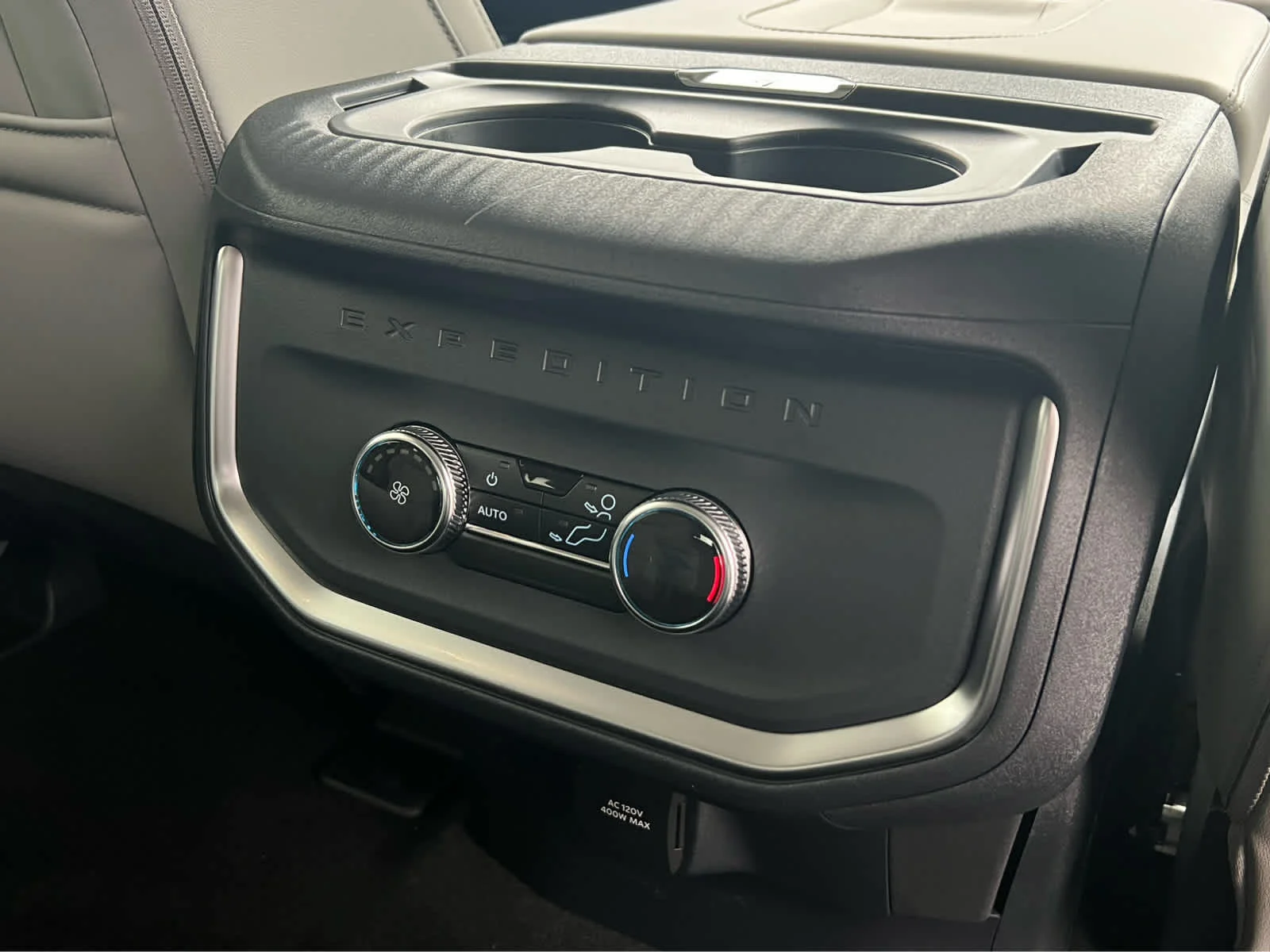 New 2026 Agate Black Metallic Ford MAX Active image 24