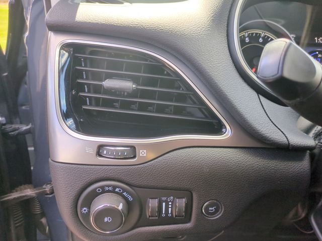 Used 2021 Blue Jeep Limited image 20