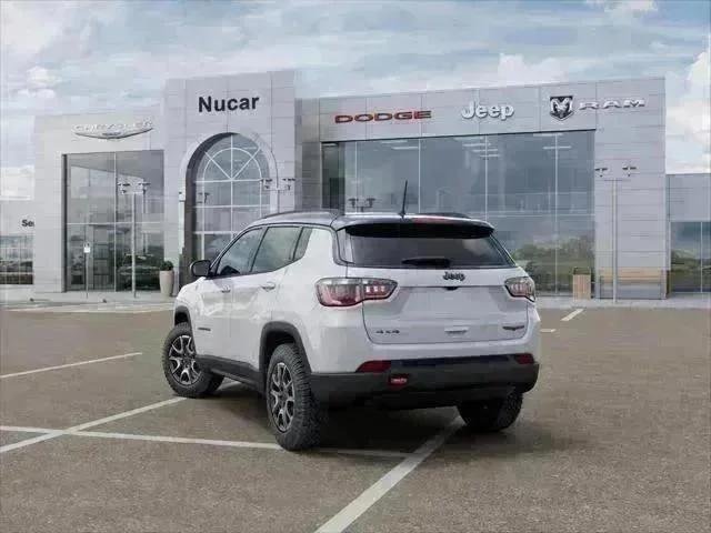 New 2026 Bright White Clear-Coat Exterior Paint Jeep Trailhawk image 96