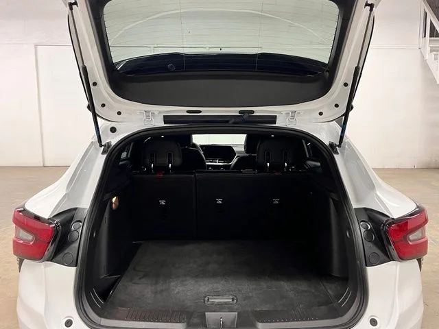 Used 2025 White Chevrolet 2RS image 24