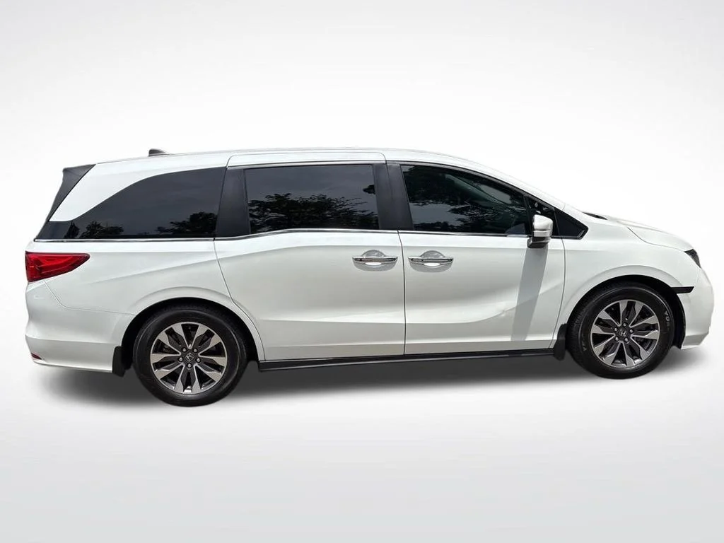 Used 2022 White Honda EX-L image 6