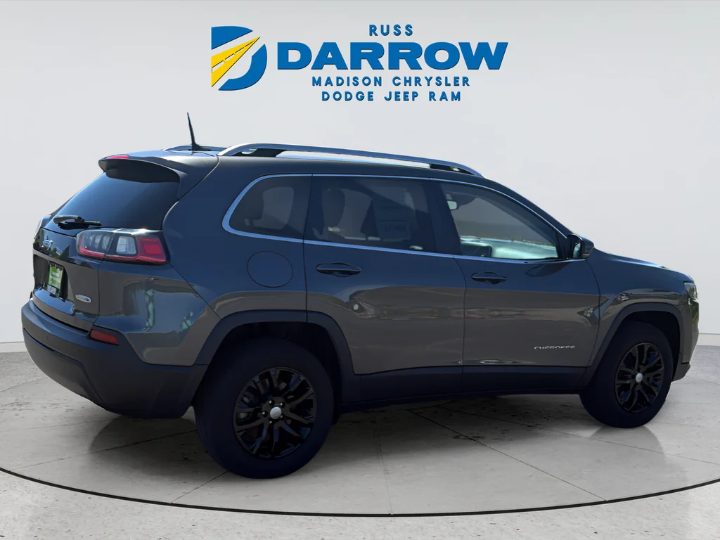 Certified Used 2021 Gray Jeep Latitude Plus image 5