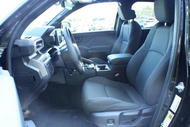 2024 Toyota Tacoma SR5 - Photo 10