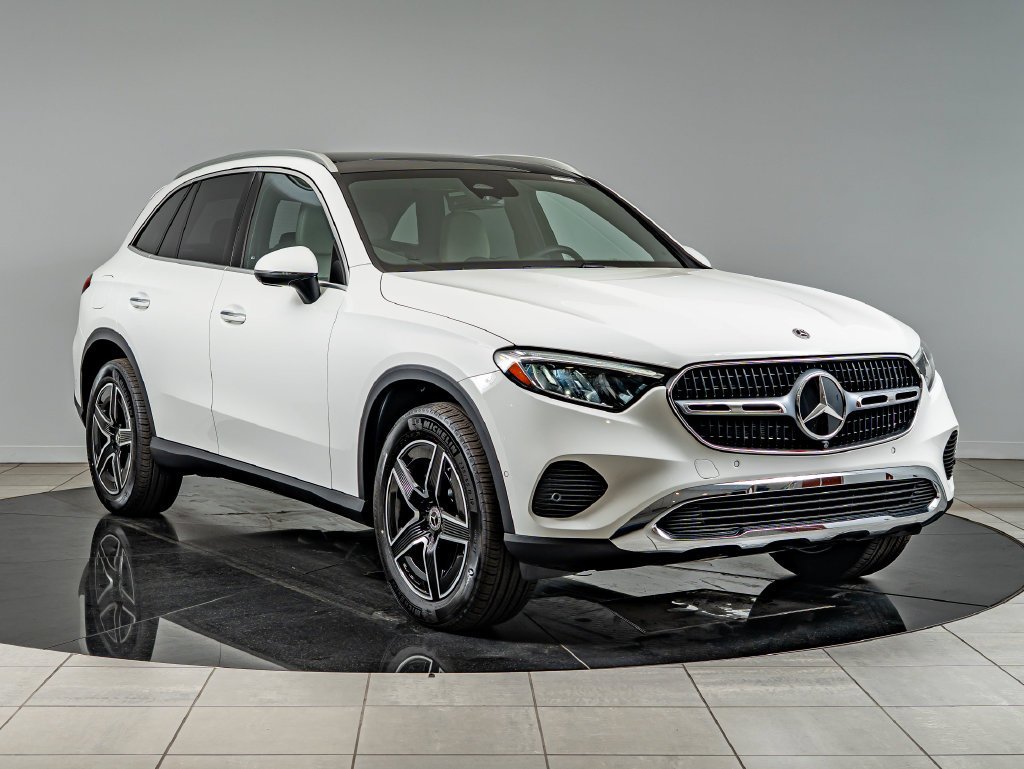 Used 2026 Polar White Mercedes-Benz GLC 300 image 3