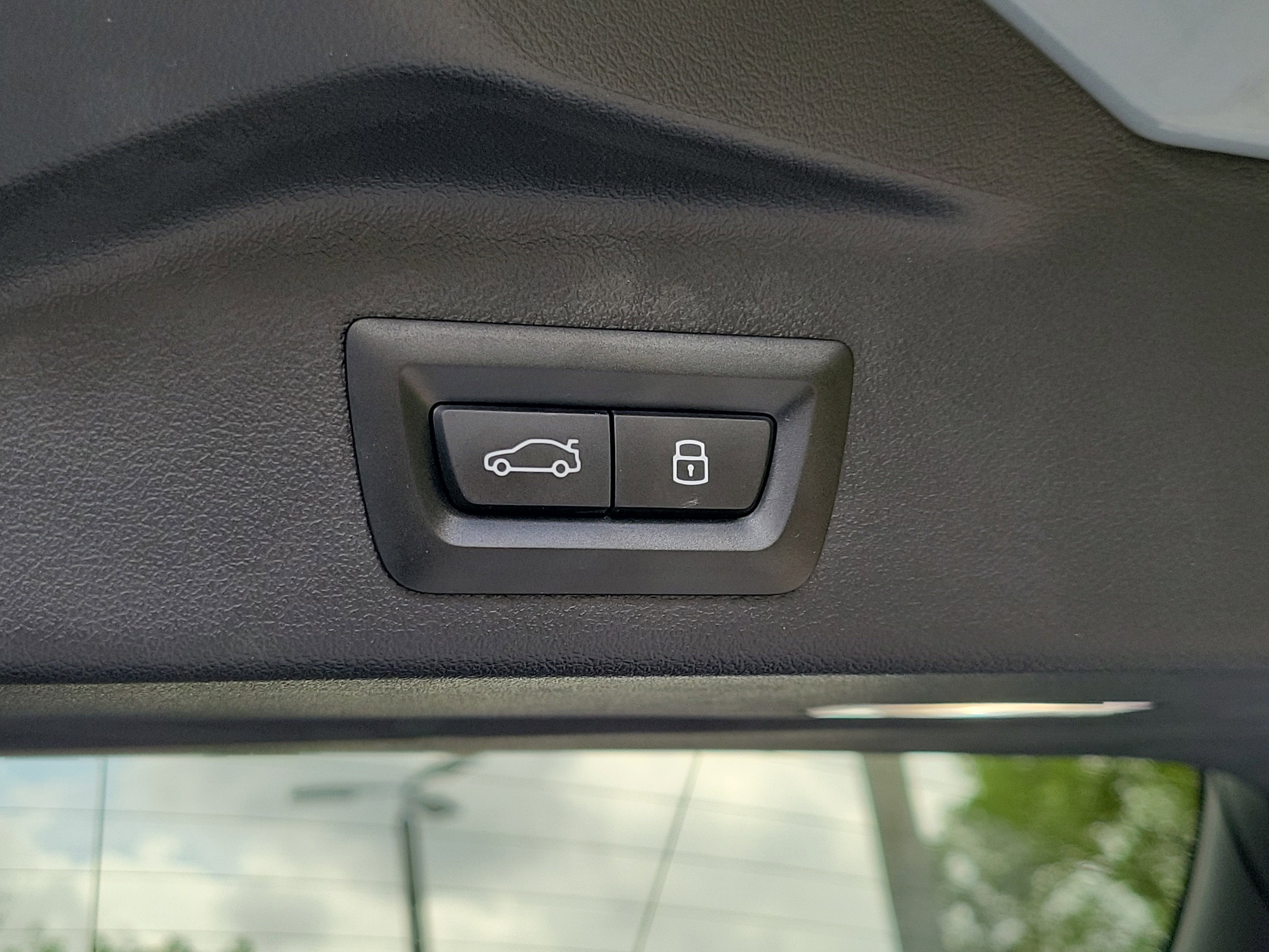 Certified Used 2024 Brooklyn Grey Metallic BMW xDrive40i image 9