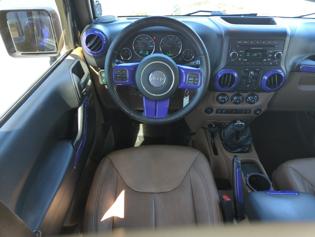 Used 2015 Black Jeep Unlimited Sahara image 14