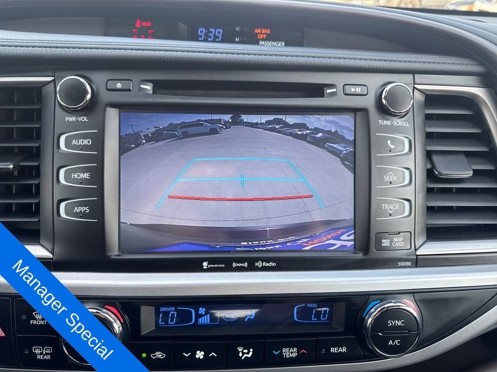 Used 2019 Red Toyota XLE image 21