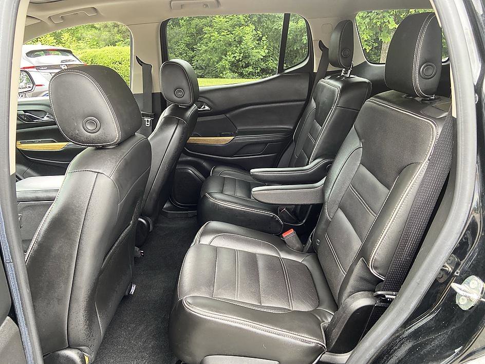 Used 2018 Ebony Twilight Metallic GMC Denali image 12