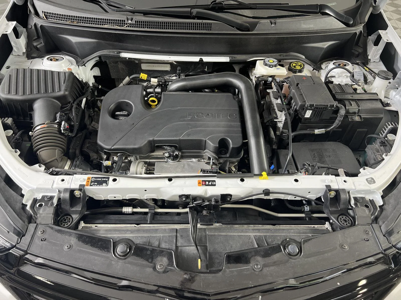 Used 2024 Summit White Chevrolet RS image 24