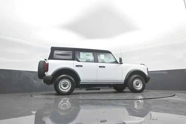 New 2026 White Ford Base image 33