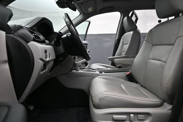 Used 2022  Honda EX-L image 15