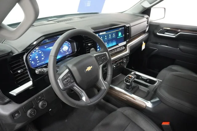 2026 Chevrolet Silverado 1500 LT - Photo 17