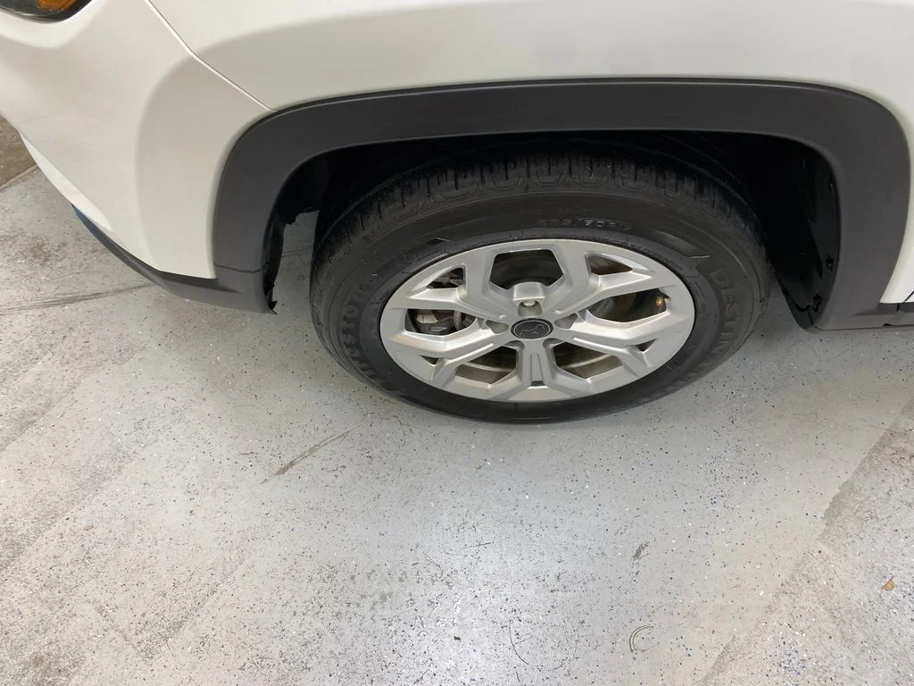 Used 2025 White Jeep Sport image 10