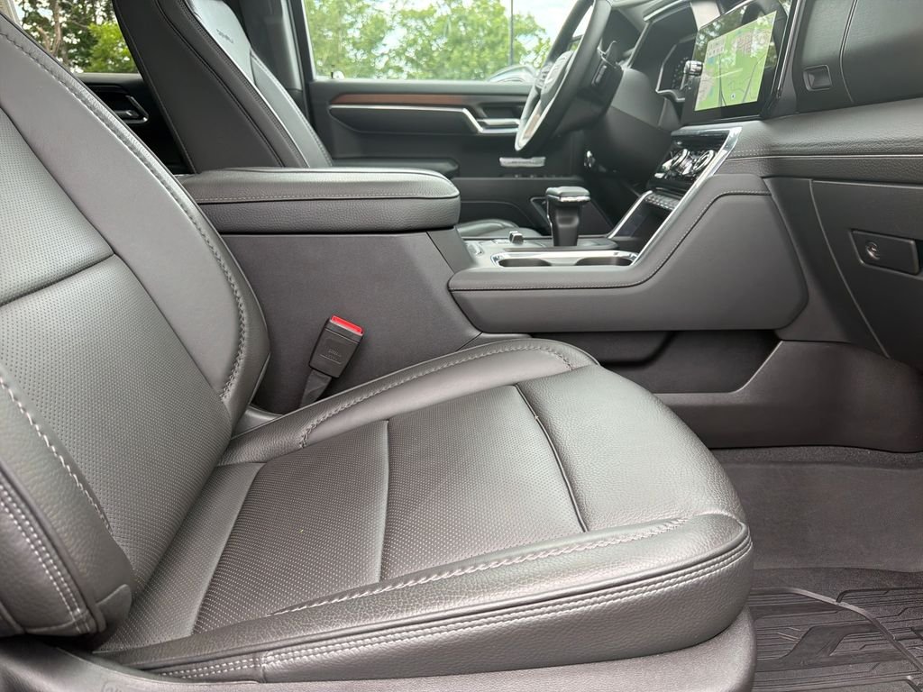 Used 2025 Onyx Black GMC Denali image 42