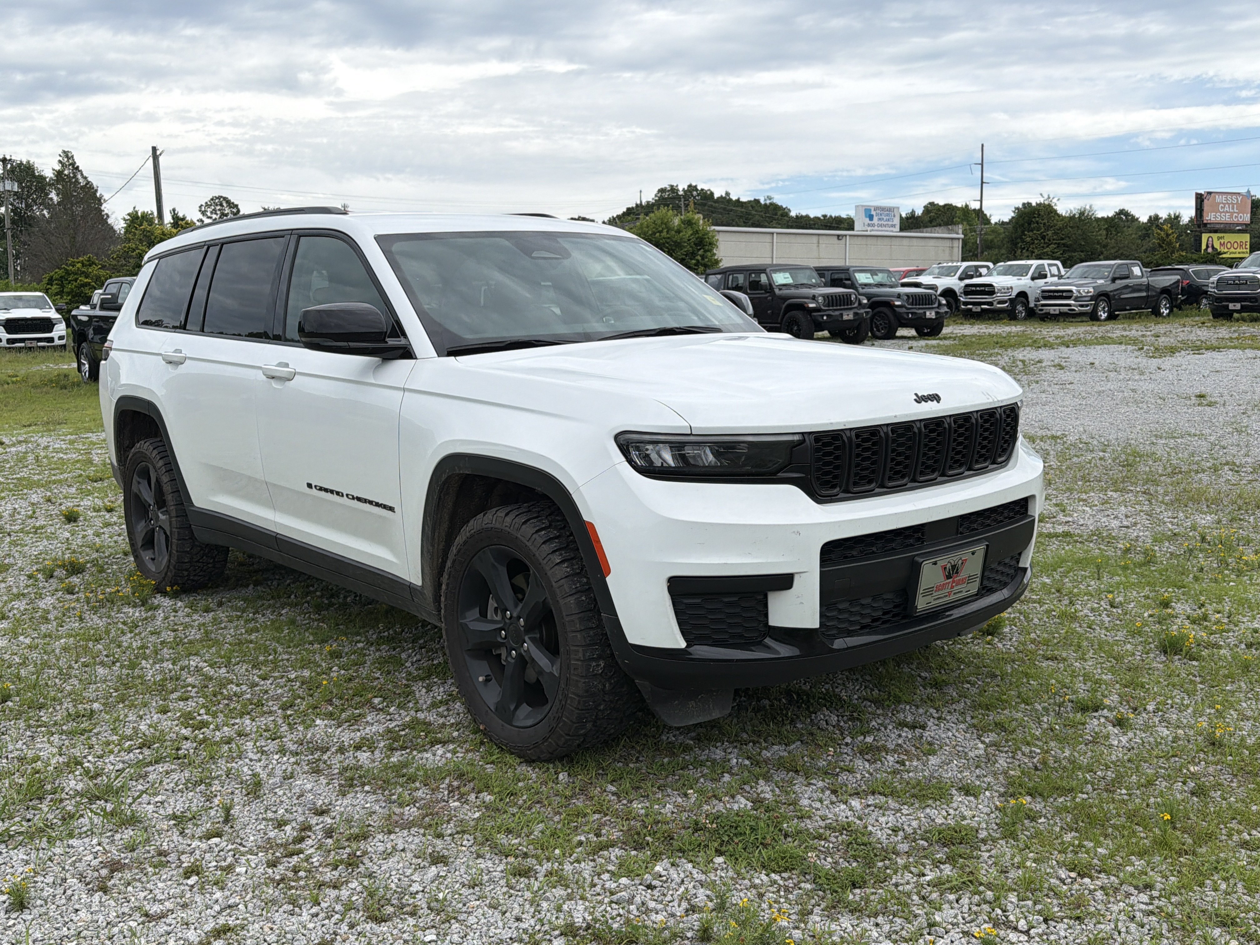Used 2023 Bright White Clearcoat Jeep Altitude image 2