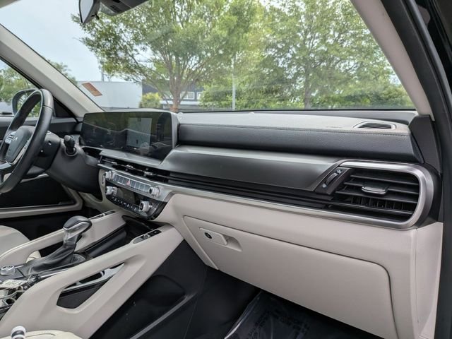 Certified Used 2024 Black Kia S image 43