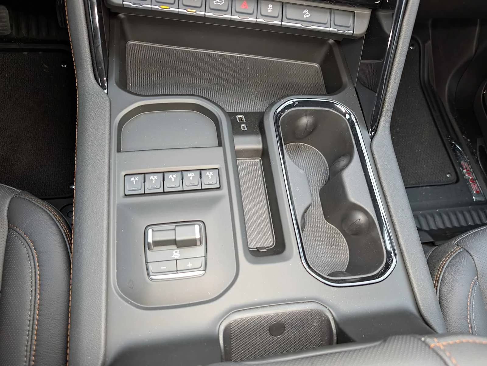 2026 GMC Sierra 2500HD AT4 - Photo 28
