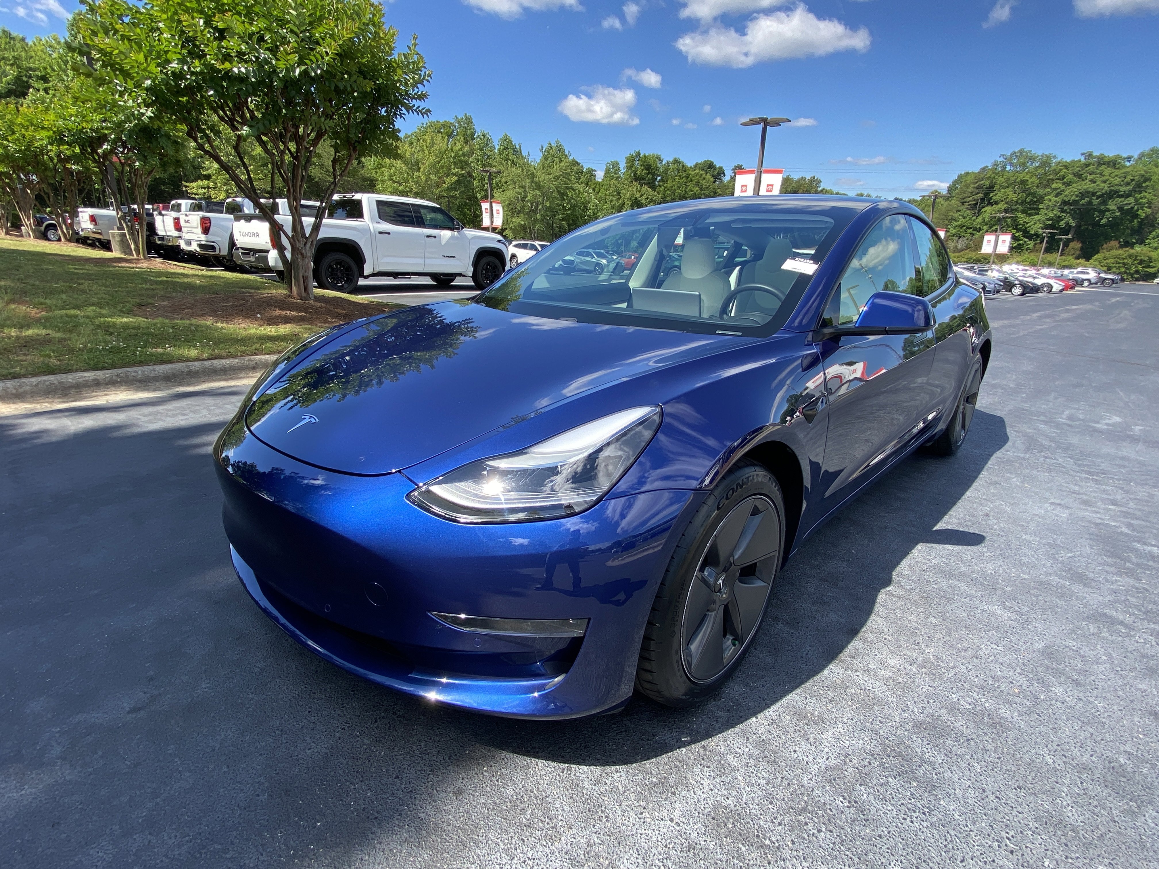 2021 Tesla Model 3 Standard Range Plus's photo
