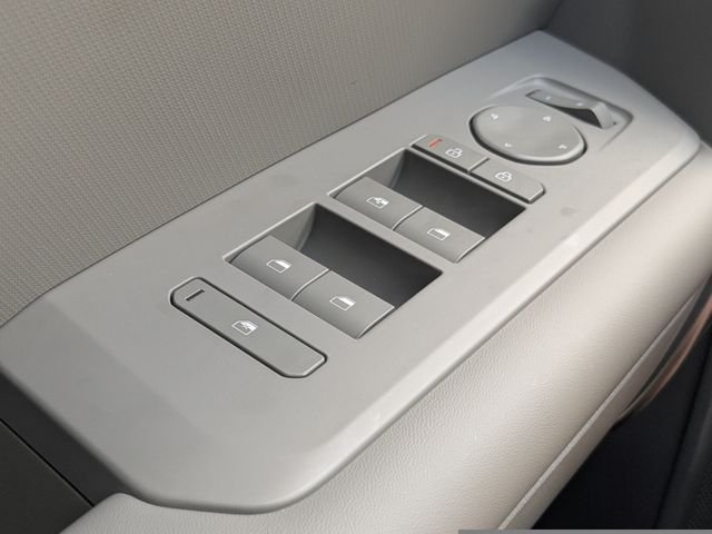 New 2027 Frost Blue / Black Roof Kia S image 24